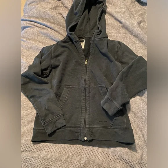 Patagonia women’s zip up sweatshirt - Picture 1 of 3